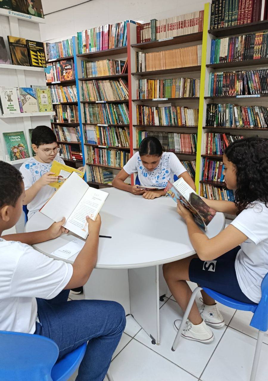 CLUBE DO LIVRO  — foto 4